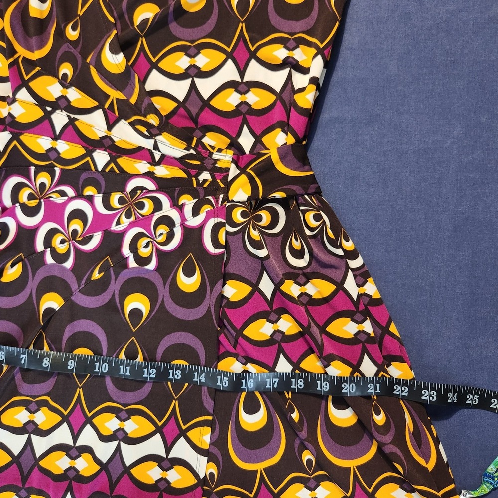 Bisou Bisou Groovy Retro Y2K Wrap V‑Neck Knee Length Dress – Size 12 - Picture 12 of 13